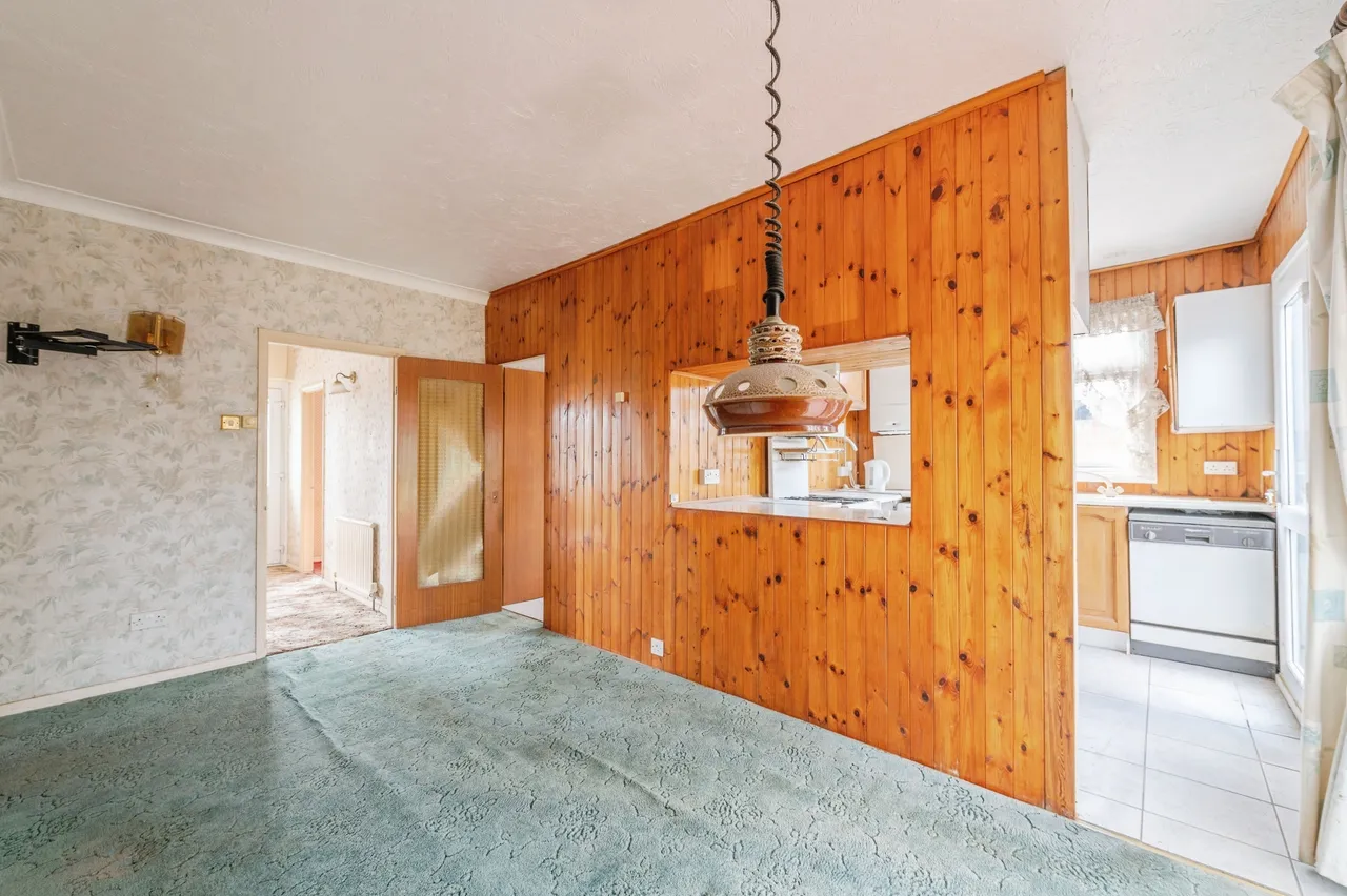 Royston Avenue, Basildon, photo 8
