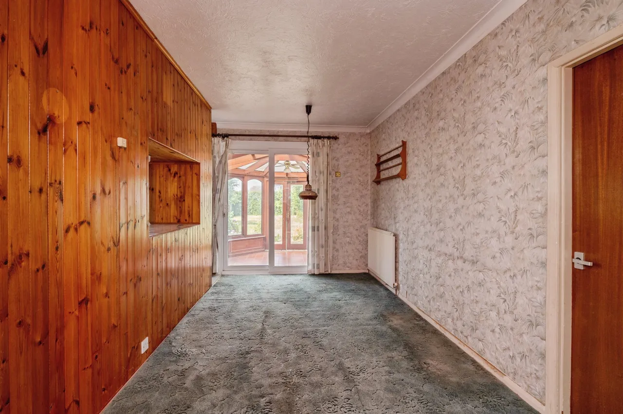 Royston Avenue, Basildon, photo 7