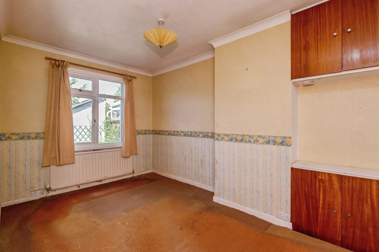 Royston Avenue, Basildon, photo 12