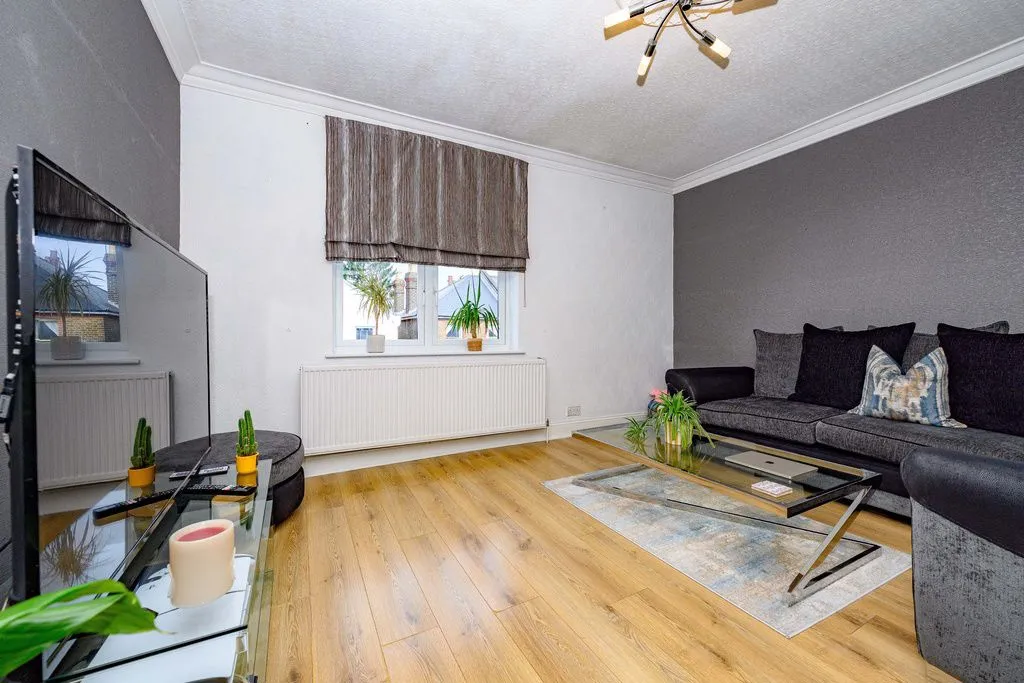 Alston Road, Barnet EN5 4EU, photo 2