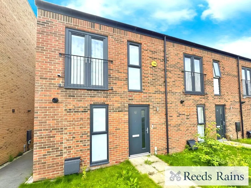 3 bed house to rent, Grandstand Avenue, Salford, M6