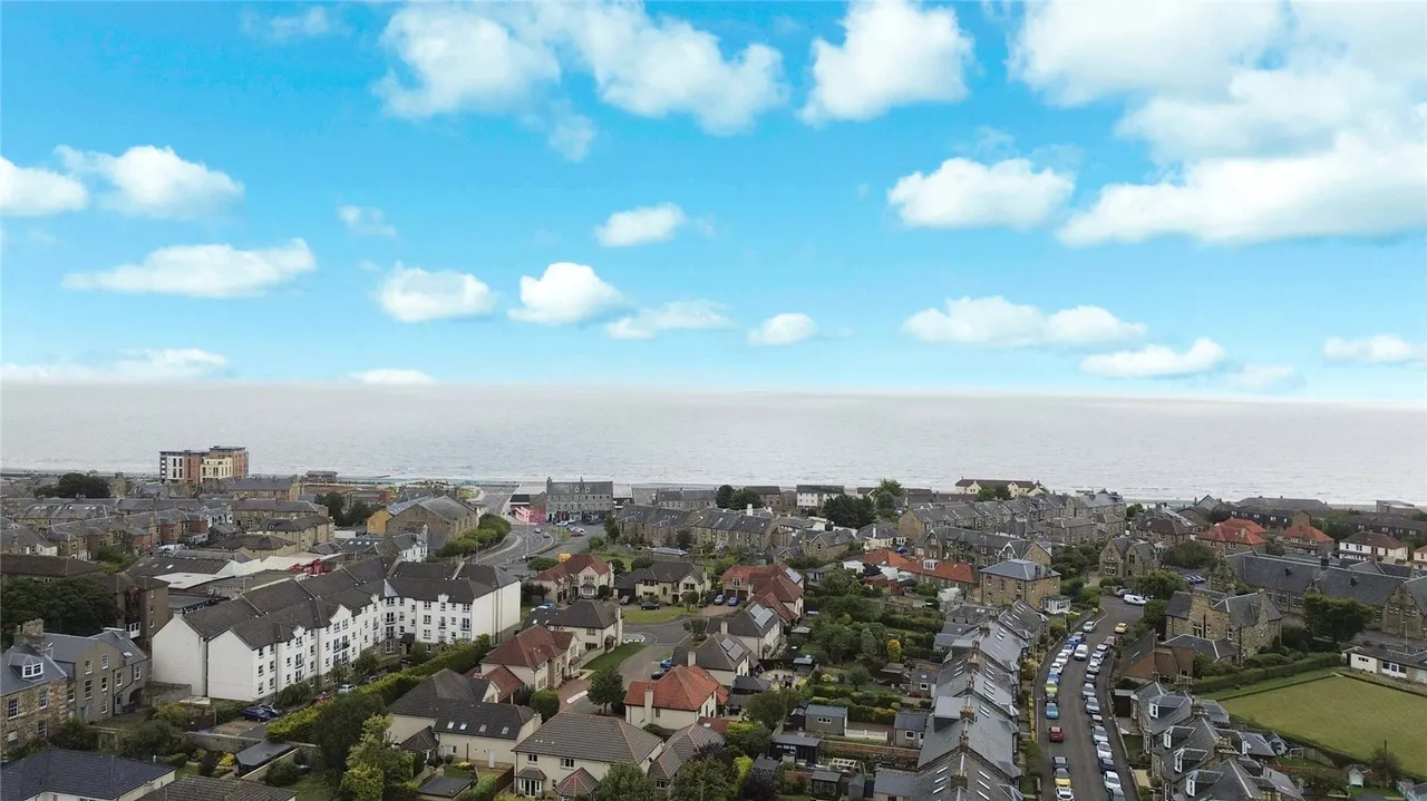 Lady Helen Street, KIRKCALDY, Fife, KY1, photo 18