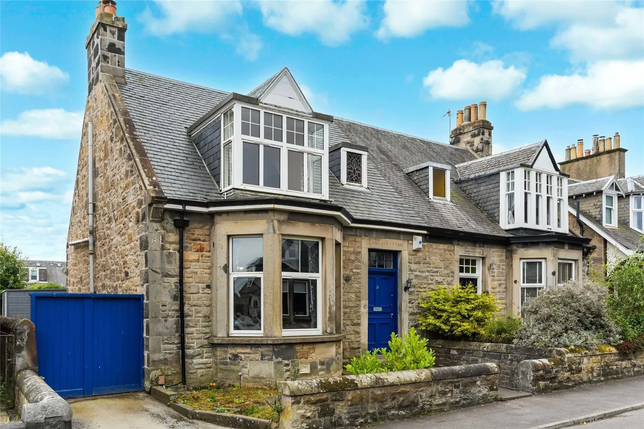 3 bed house for sale — Lady Helen Street, KIRKCALDY, Fife, KY1