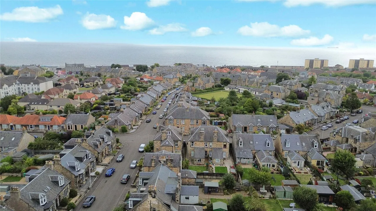 Lady Helen Street, KIRKCALDY, Fife, KY1, photo 19