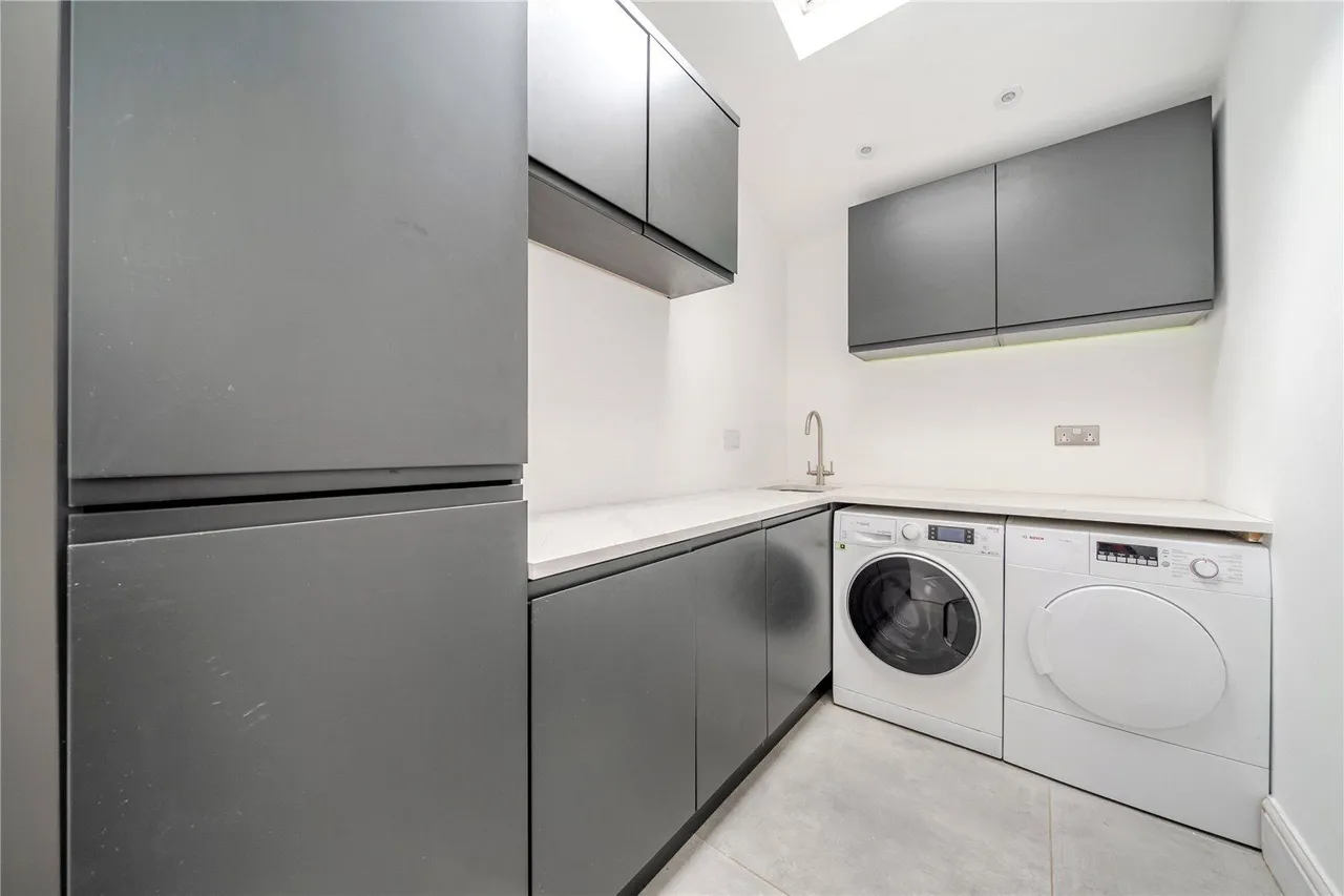 Intake Lane, Rodley, LS13, photo 5