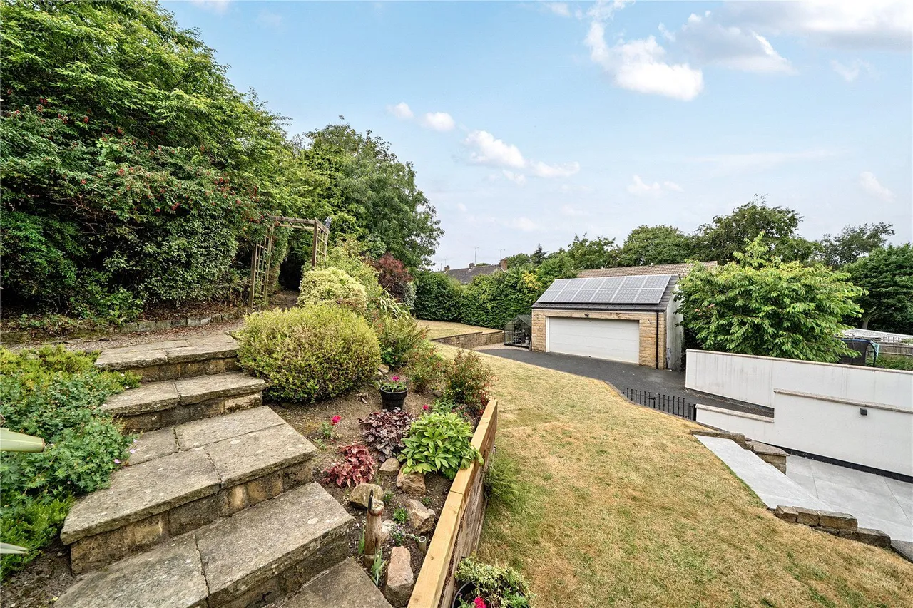 Intake Lane, Rodley, LS13, photo 10