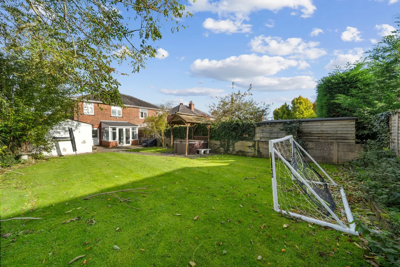Sandersons Croft, Leigh, WN7, photo 16