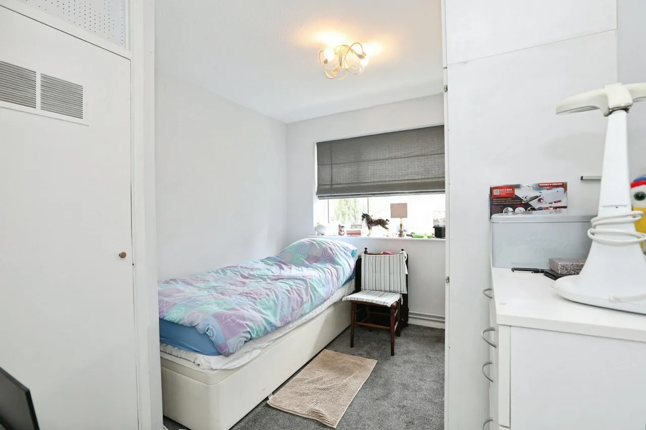Blackheath, Crawley, RH10, photo 9