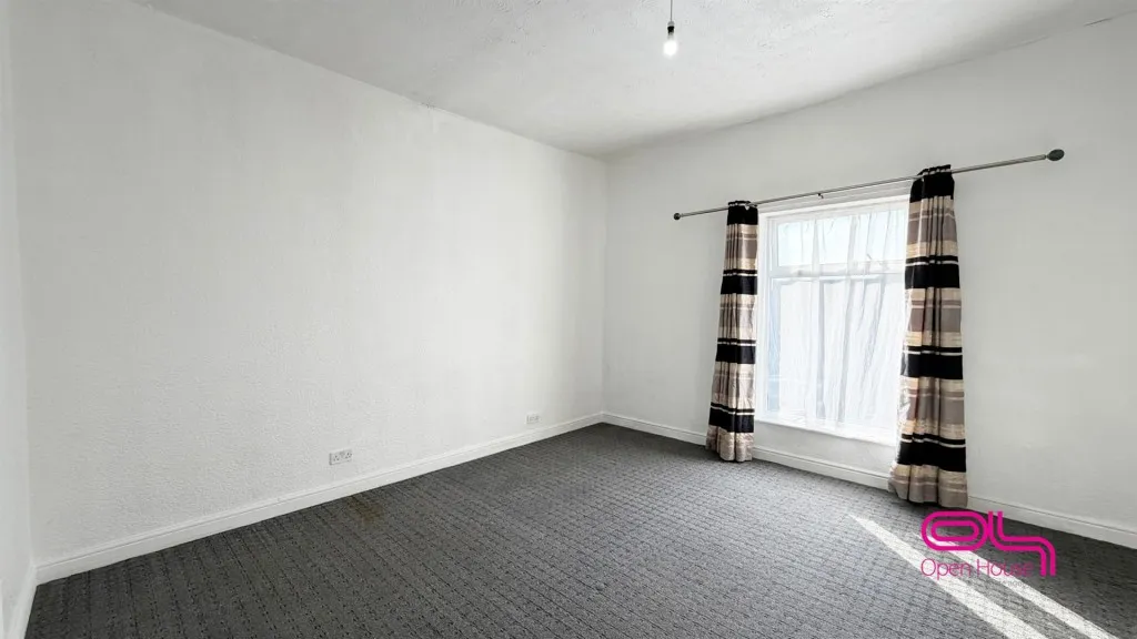 Buckley Lane, Farnworth, BL4, photo 5