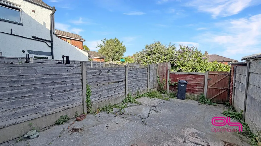 Buckley Lane, Farnworth, BL4, photo 11