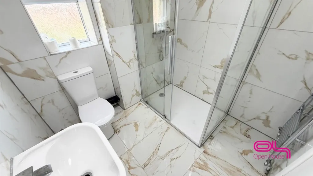 Buckley Lane, Farnworth, BL4, photo 9