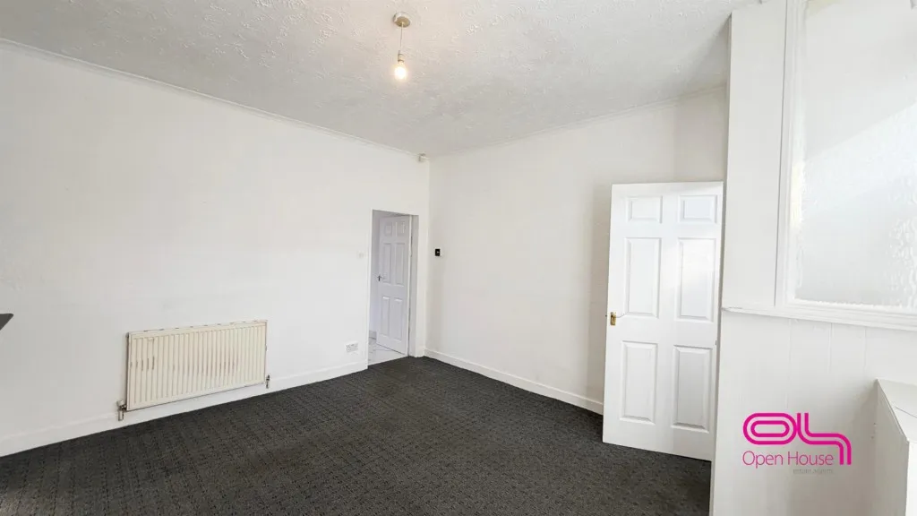 Buckley Lane, Farnworth, BL4, photo 8