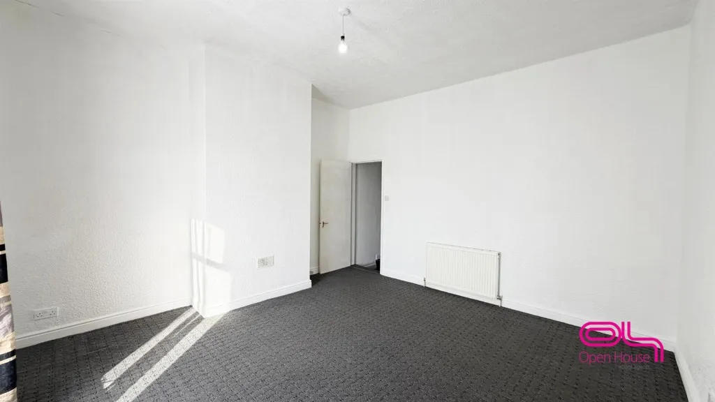 Buckley Lane, Farnworth, BL4, photo 6