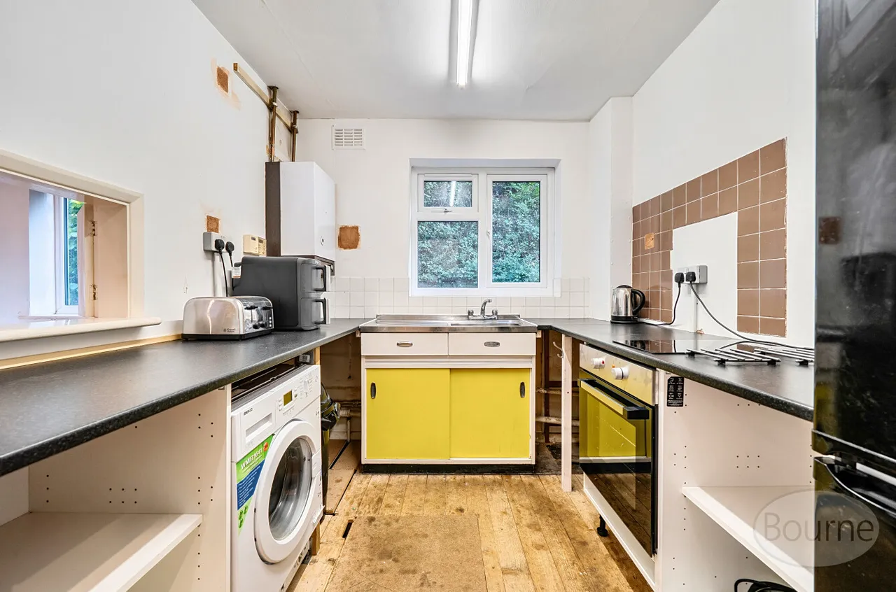Valley View, Godalming, GU7, photo 4