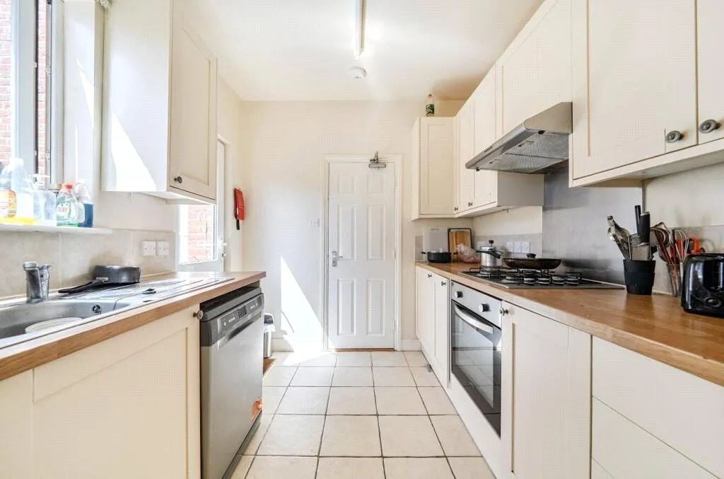 Sandfield Terrace, Guildford, GU1, photo 15