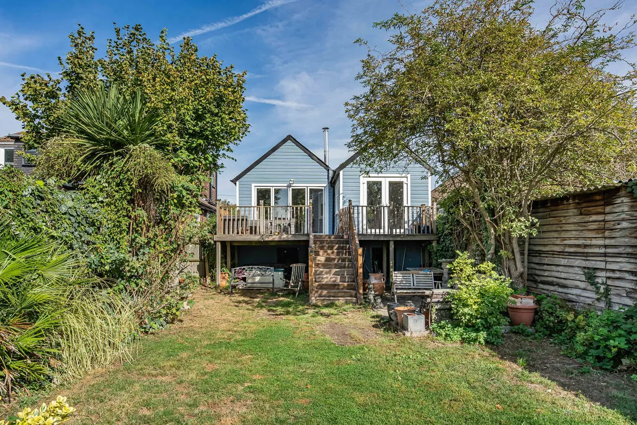 Ayebridges Avenue, Egham, TW20, photo 16