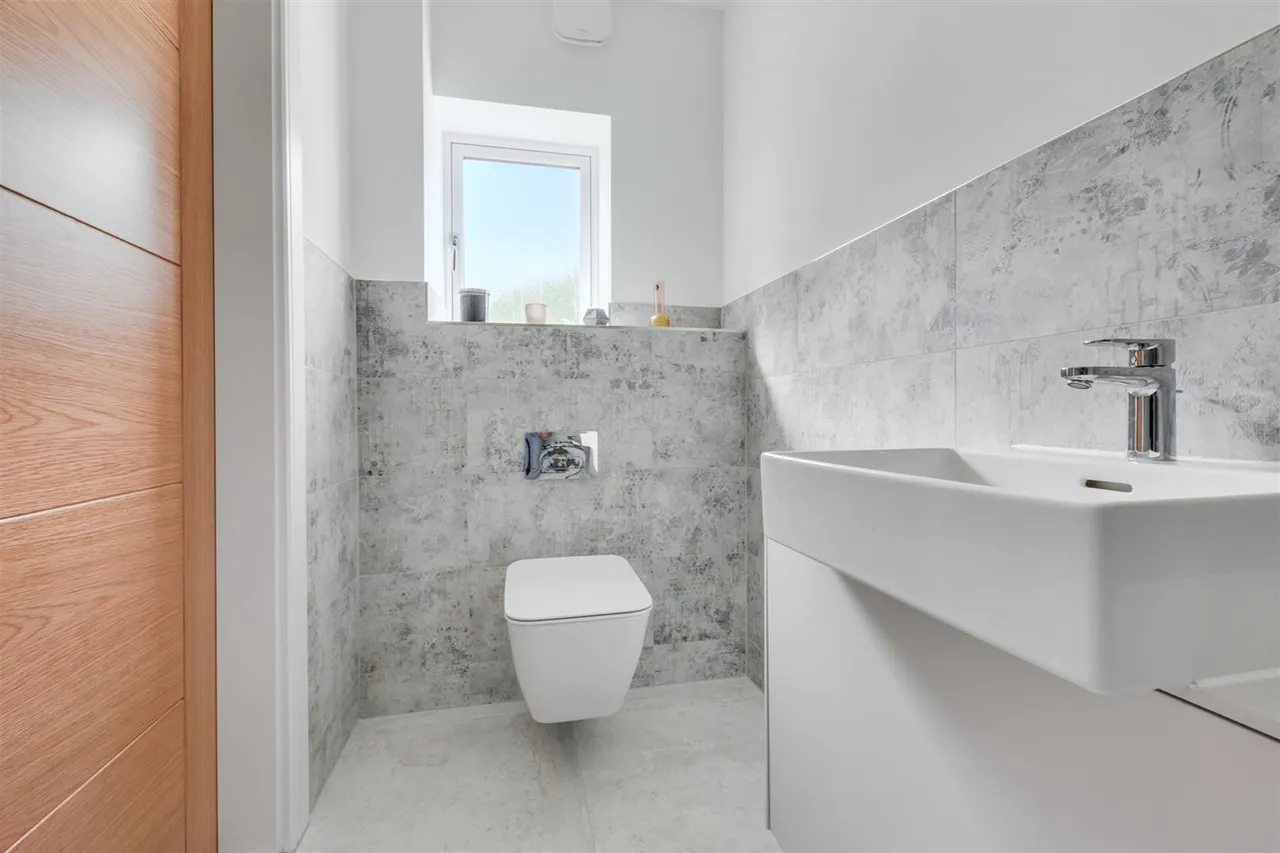 Bletchley Close, Beeston, NG9, photo 10