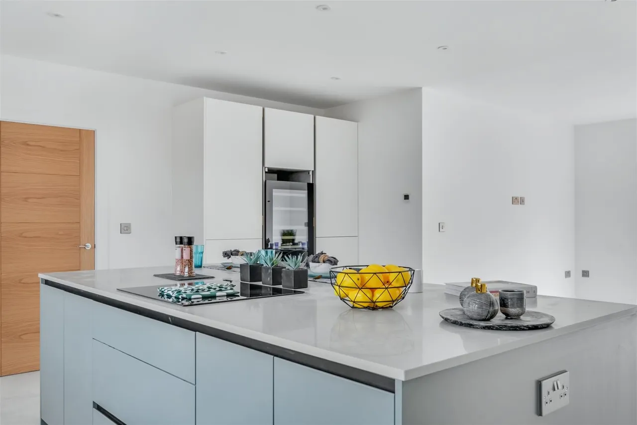 Bletchley Close, Beeston, NG9, photo 9