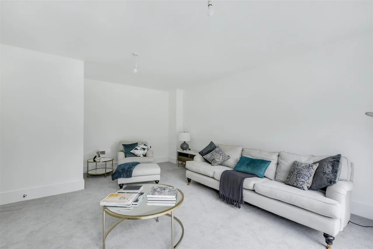 Bletchley Close, Beeston, NG9, photo 7