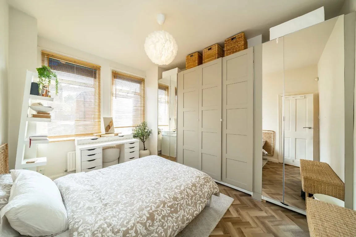 Leverson Street, SW16, photo 2