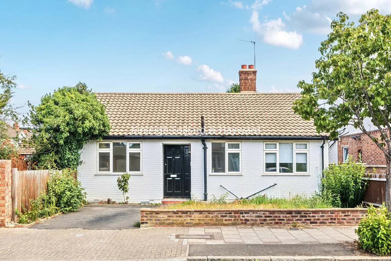2 bed house to rent — Westbury Road, Beckenham, BR3