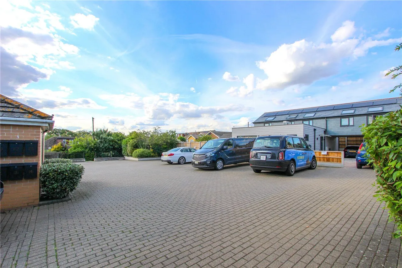 Rayleigh Road, Leigh-on-Sea, SS9, photo 17