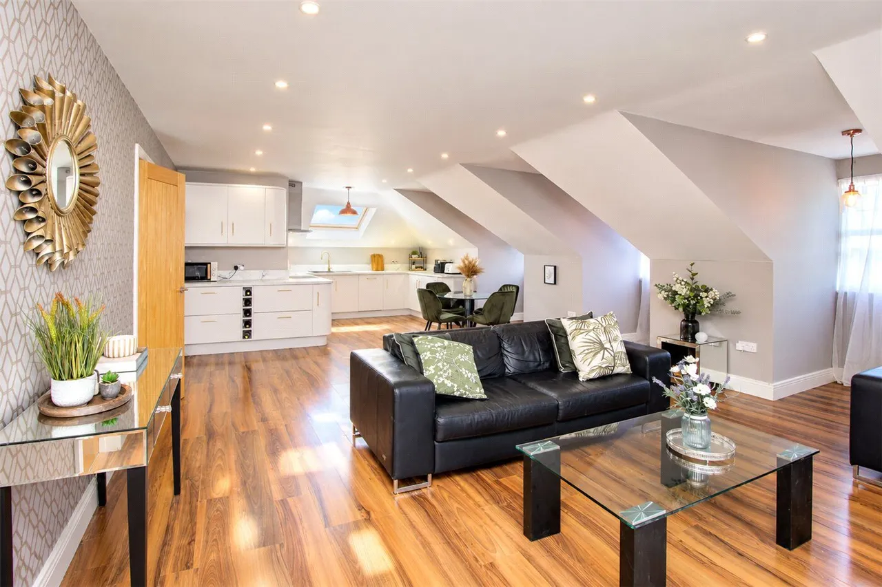 Rayleigh Road, Leigh-on-Sea, SS9, photo 13