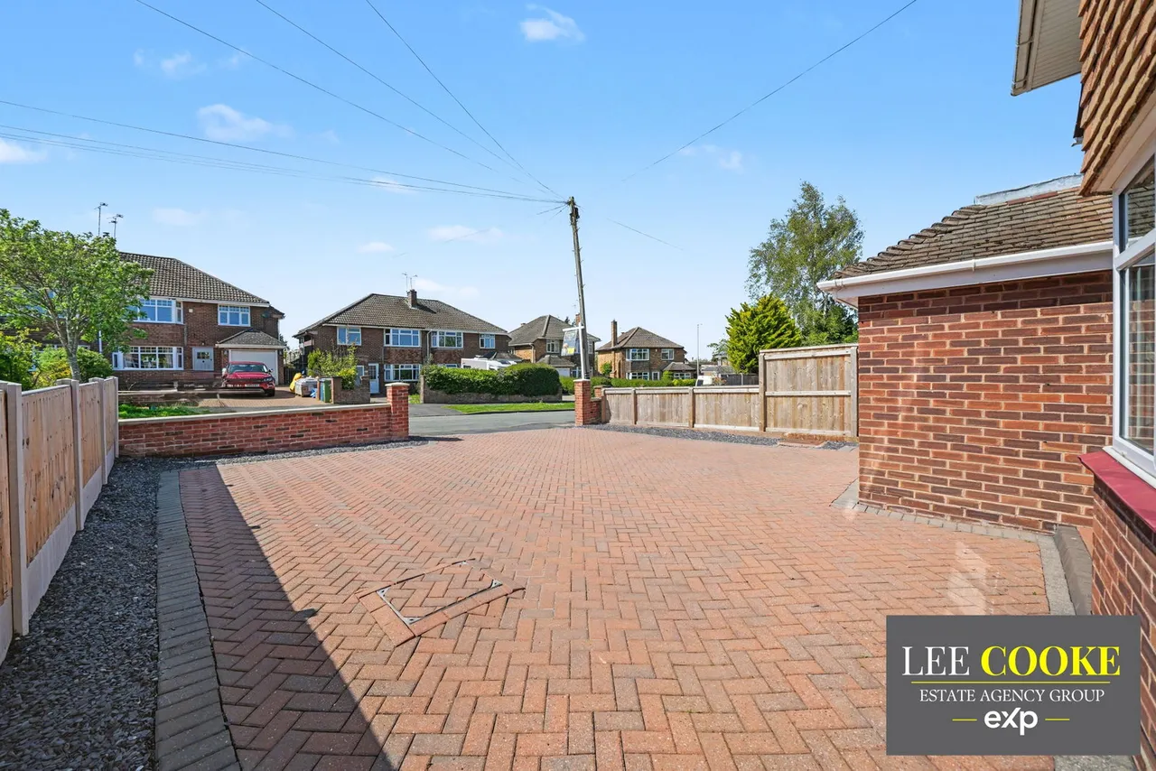 Newquay Avenue, Weeping Cross, ST17, photo 30