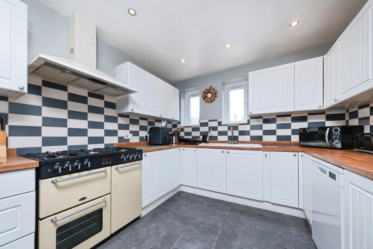 Springfield Avenue, Banbury, Oxfordshire, OX16, photo 2