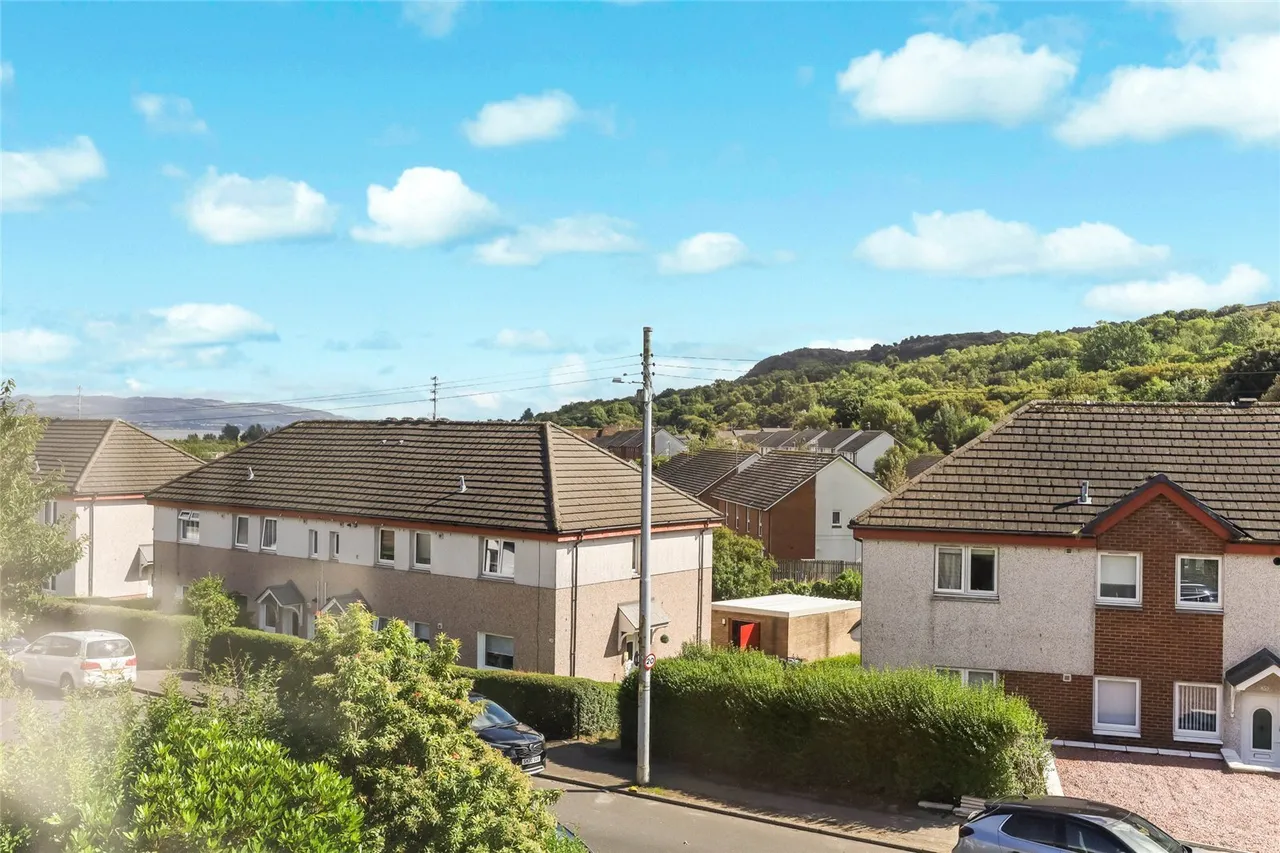 Bridgend Road, Greenock, Inverclyde, PA15, photo 16