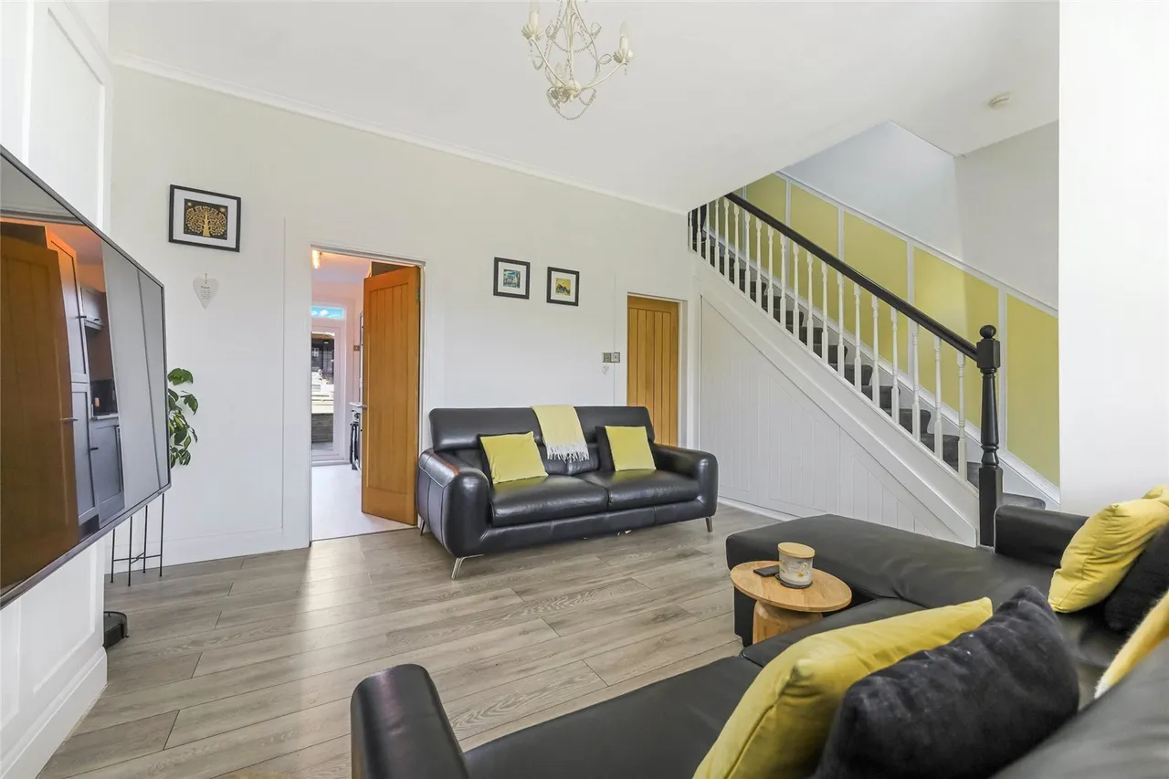 Bridgend Road, Greenock, Inverclyde, PA15, photo 3