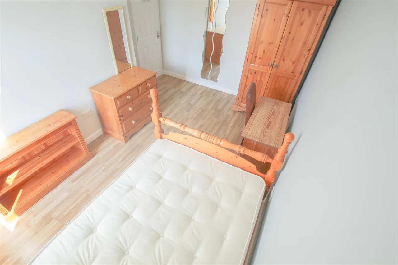 Ash Grove, Hyde Park, LS6, photo 9