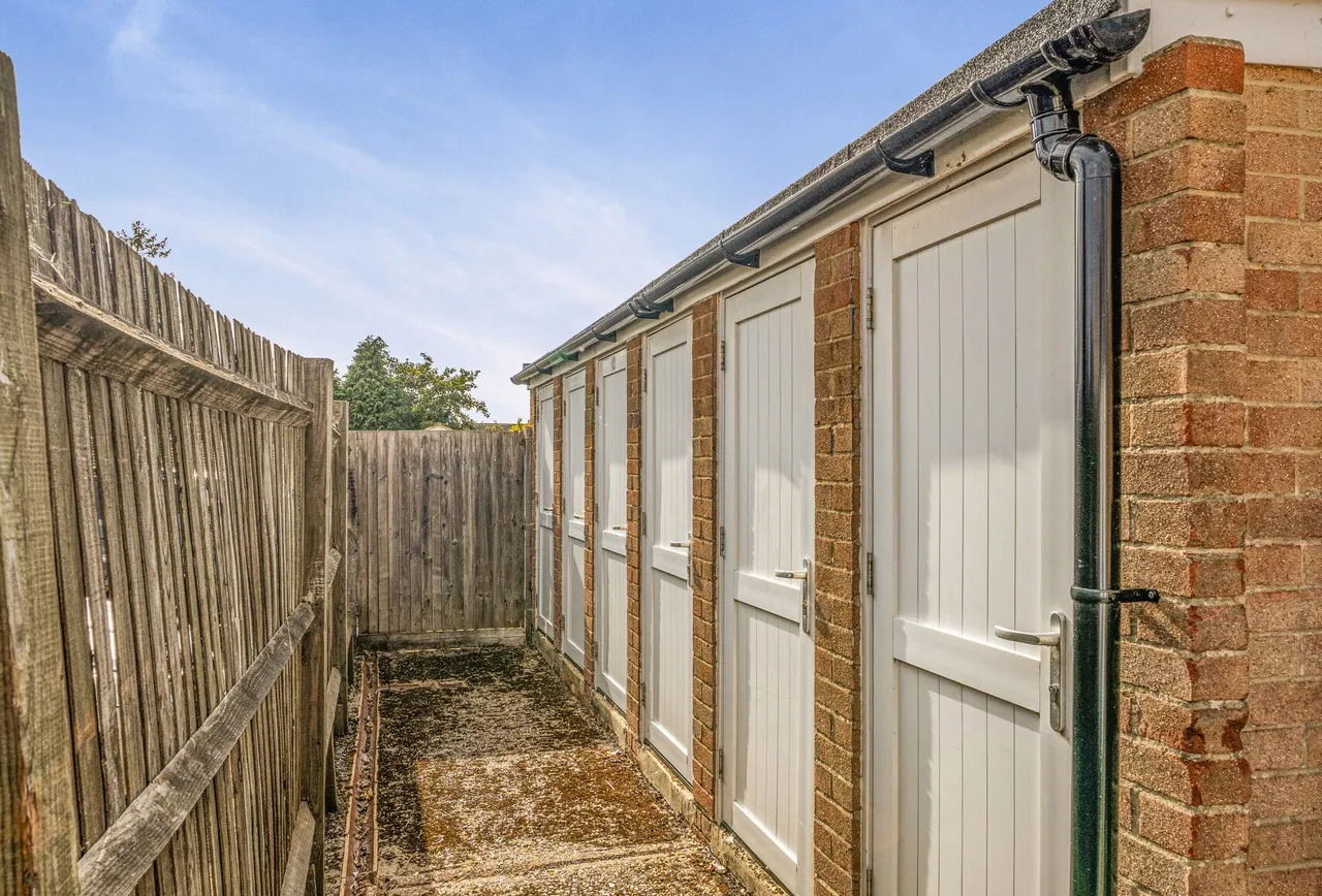 Park Lane East, Reigate, RH2 8LP, photo 8