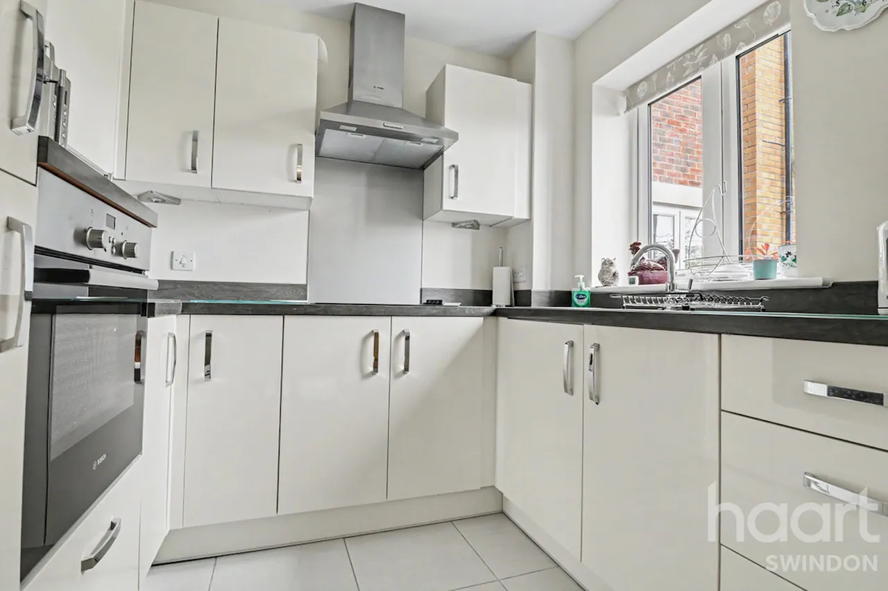 Banks Place, Wroughton, SN4, photo 4
