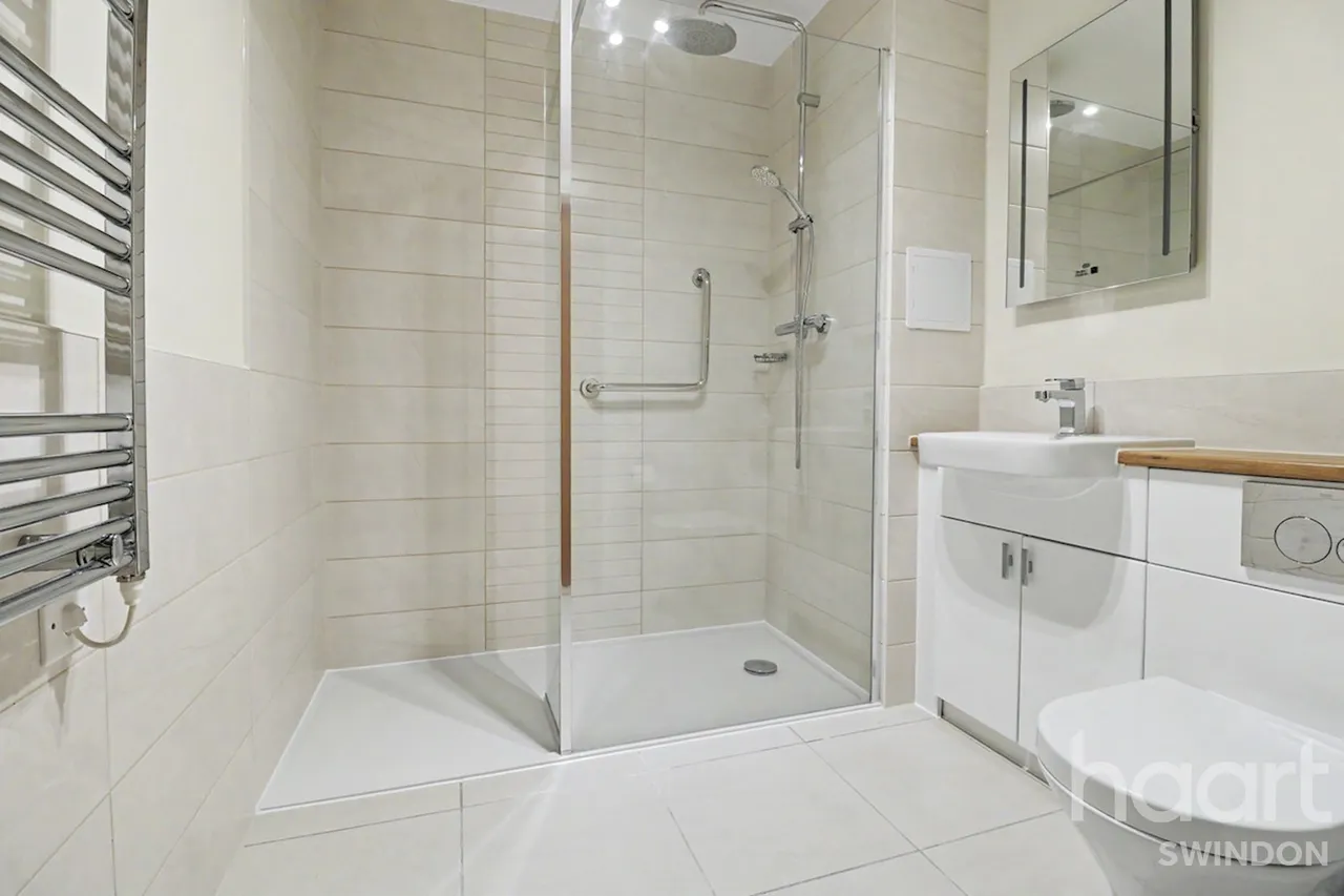 Banks Place, Wroughton, SN4, photo 6