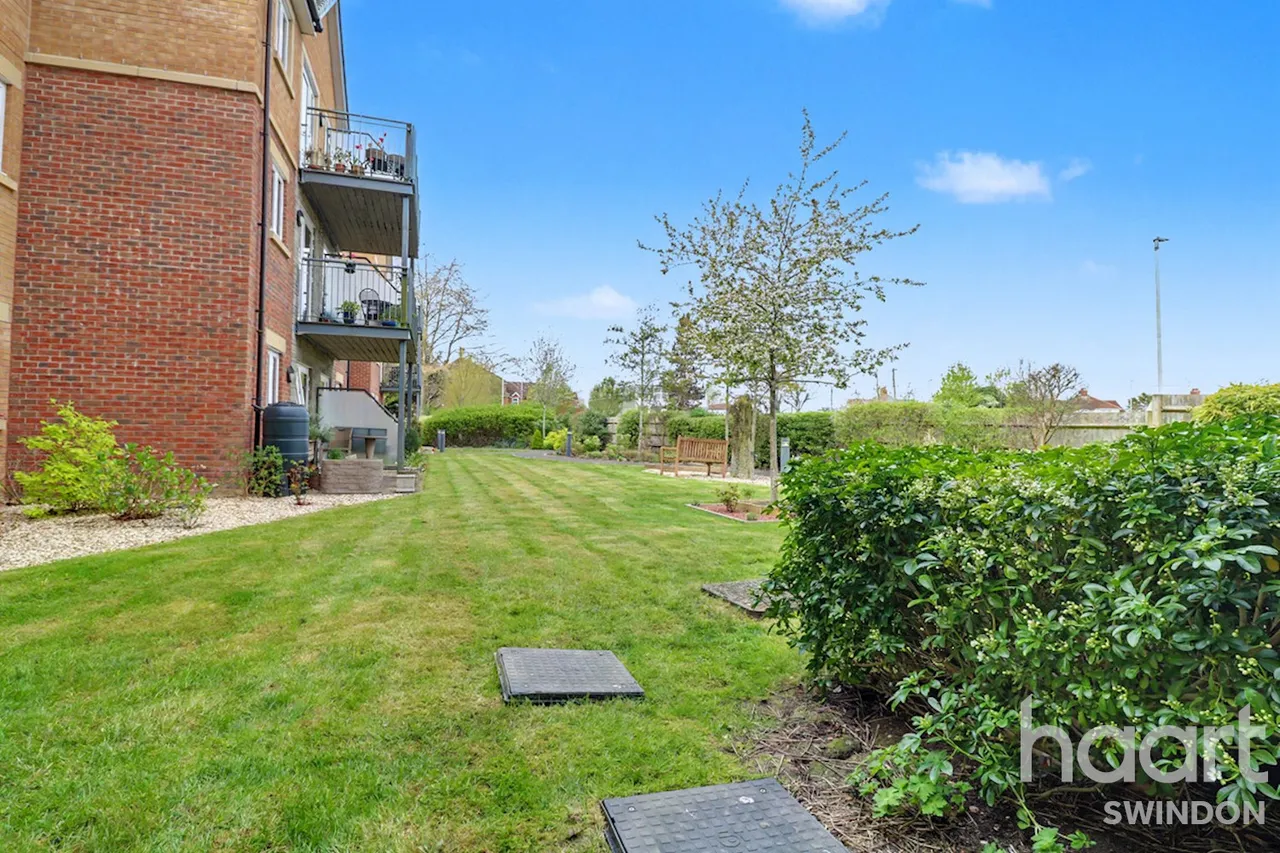 Banks Place, Wroughton, SN4, photo 7