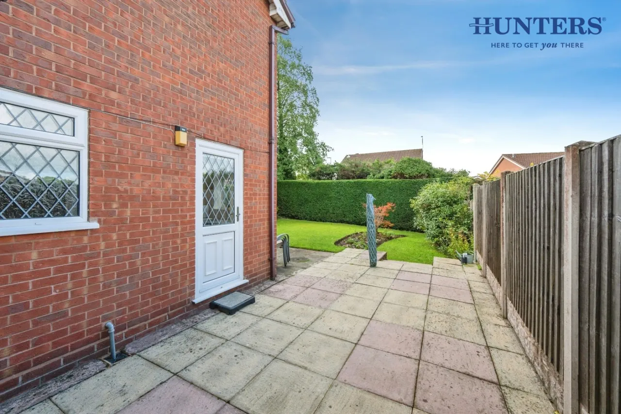 Bluebird Close, Lichfield, WS14, photo 28