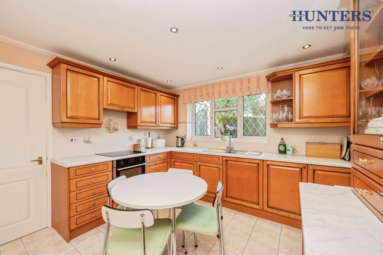 Bluebird Close, Lichfield, WS14, photo 13