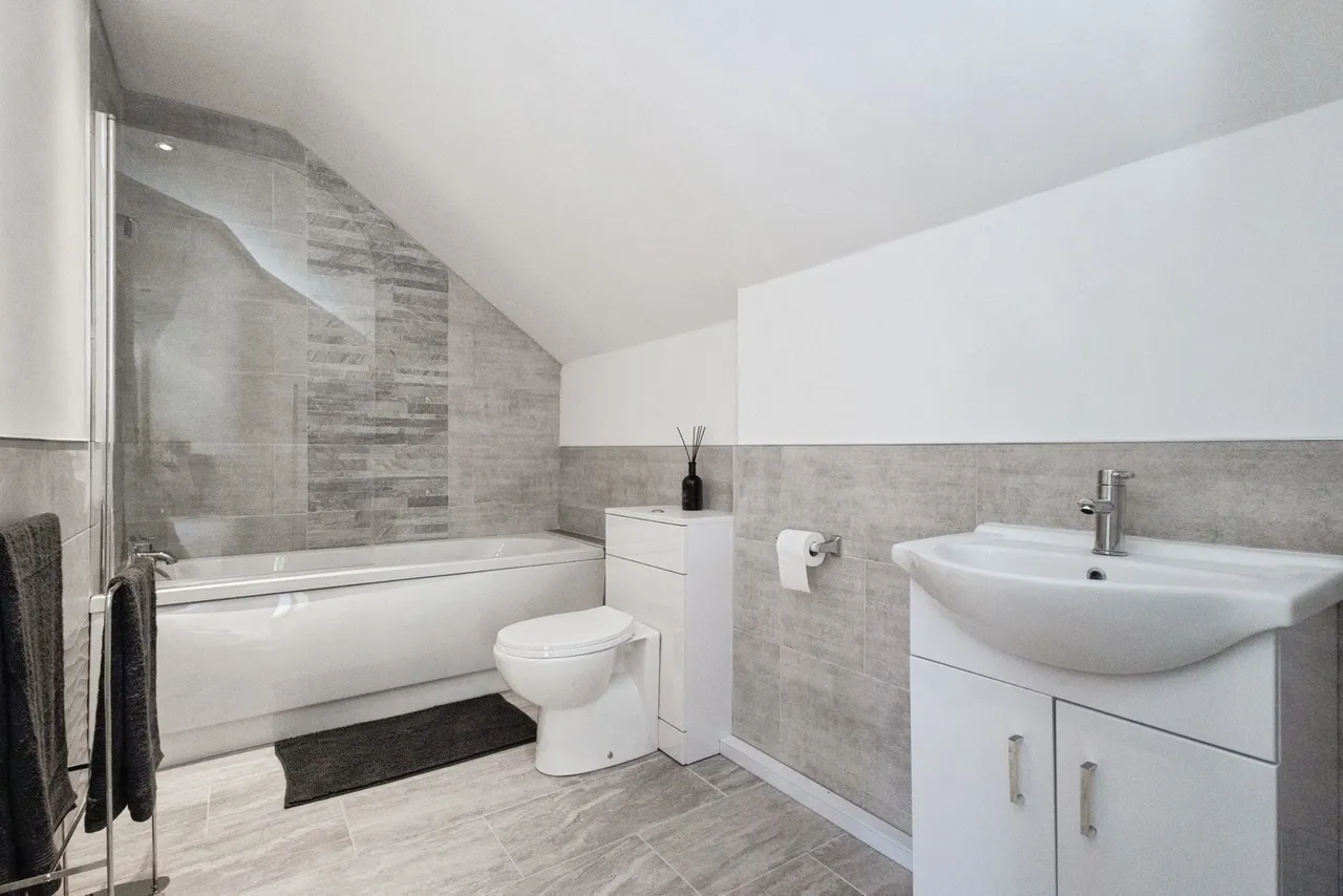 Milton Brae, Milton Street, Mossley, Ashton-under-Lyne, OL5, photo 12