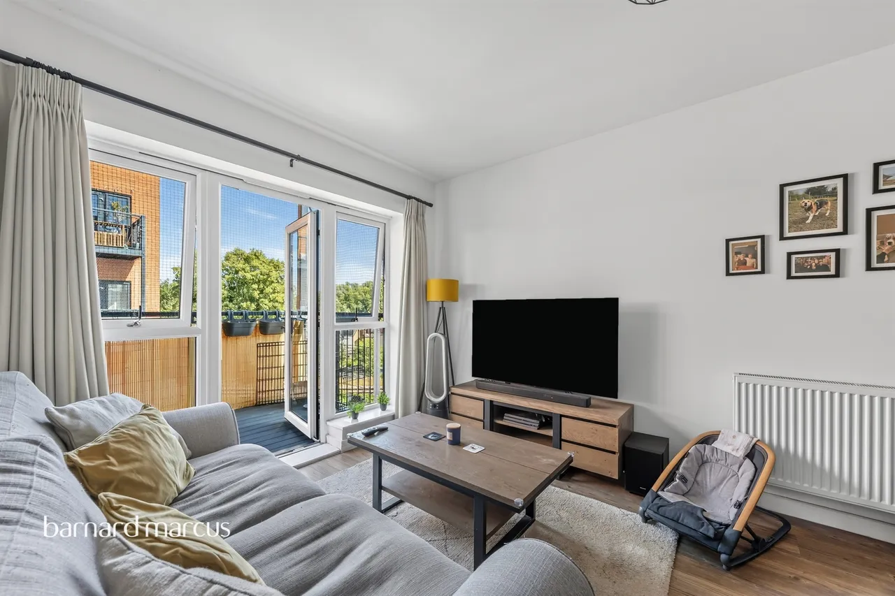 Thimble Crescent, Wallington, photo 2