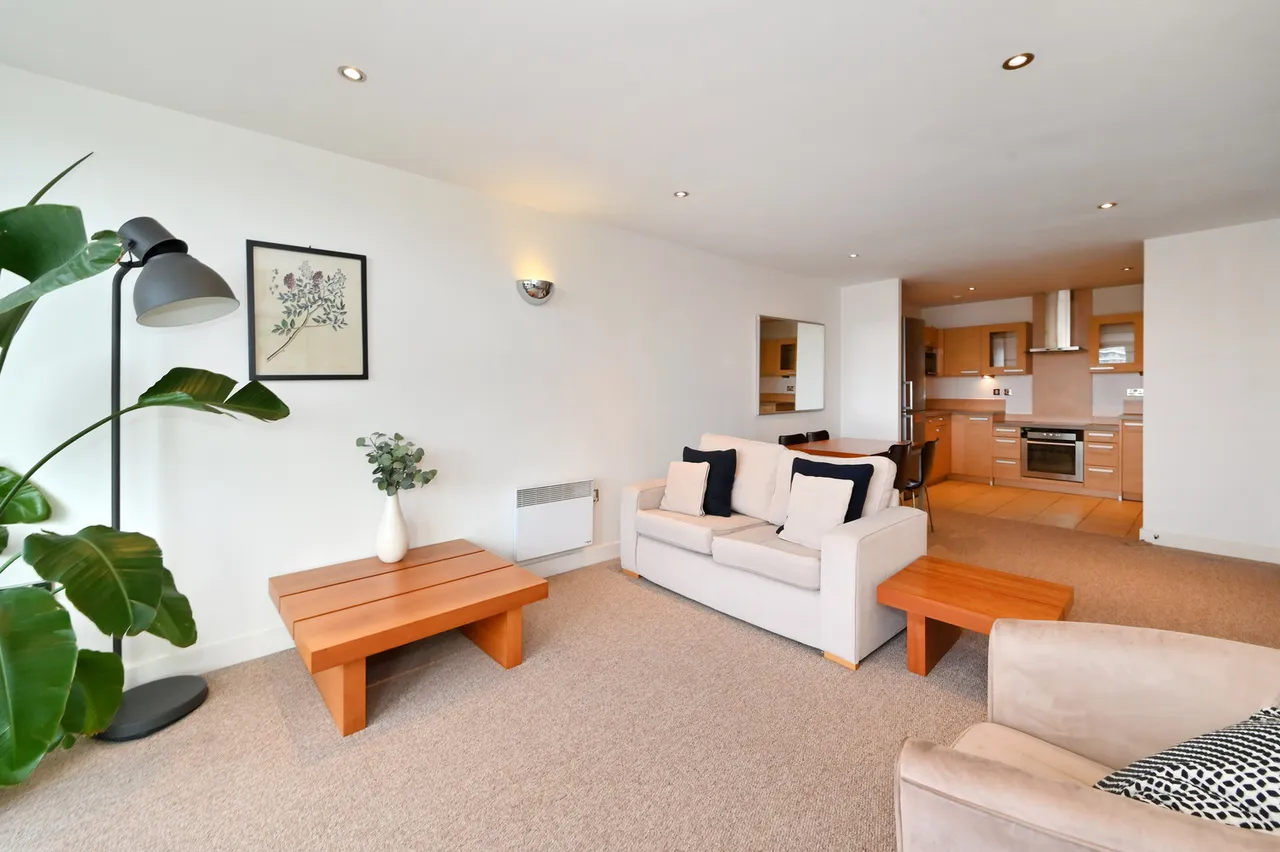 Balearic Apartments, London, E16, photo 5
