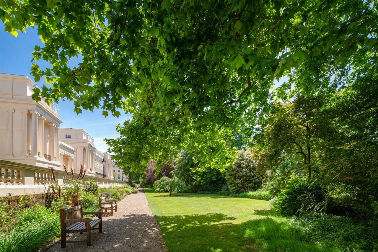 Cumberland Terrace, Regent's Park, London, NW1 4HP, photo 12
