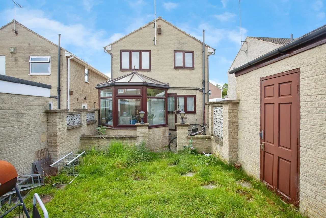 Taunton Avenue, Sheffield, South Yorkshire, S9, photo 16