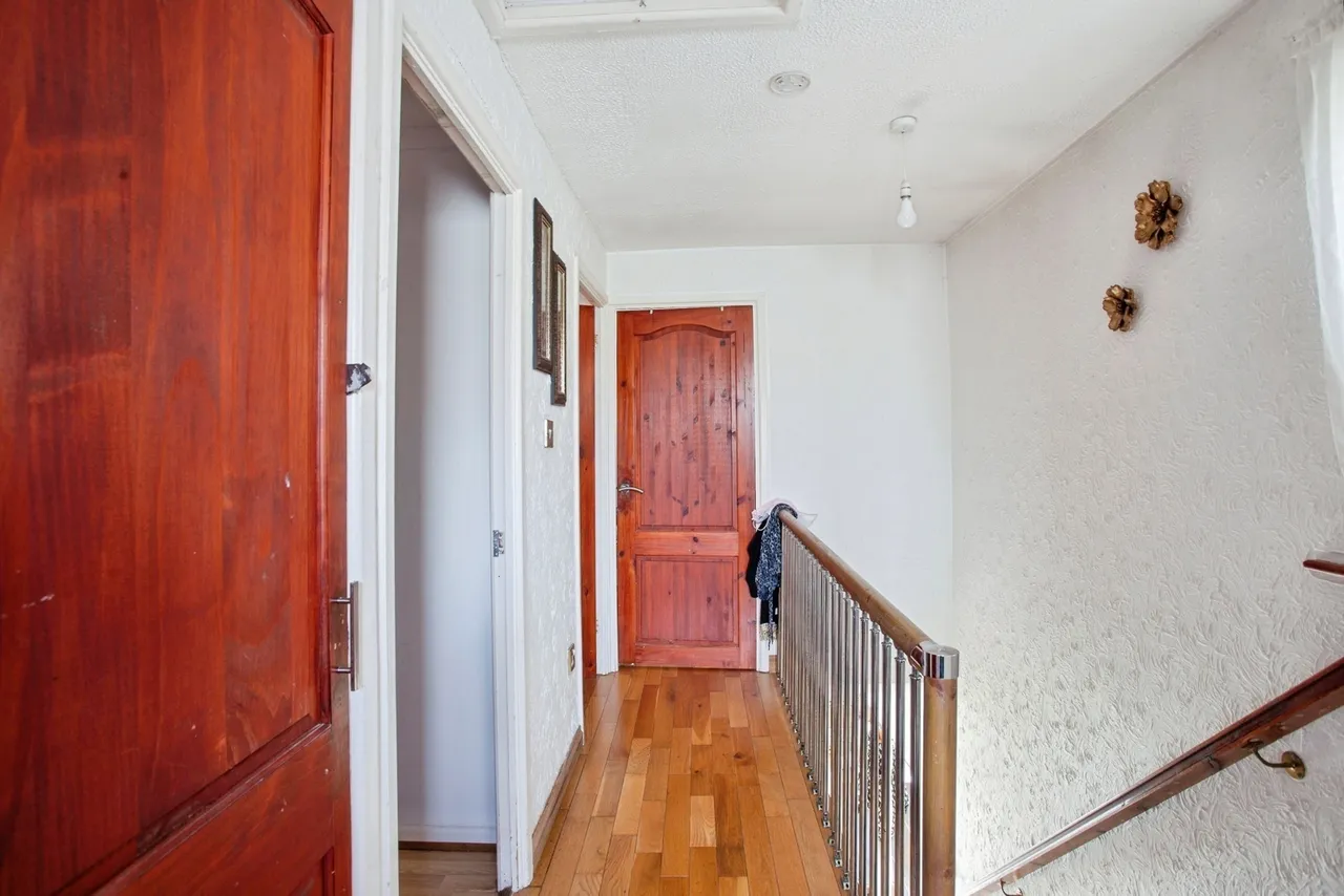 Taunton Avenue, Sheffield, South Yorkshire, S9, photo 9