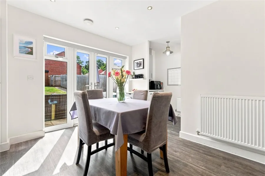 House Under Offer with 3 bedrooms in Stansted, CM24, photo 4