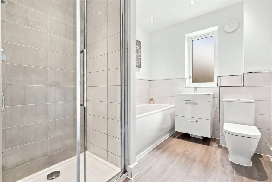 House Under Offer with 3 bedrooms in Stansted, CM24, photo 13