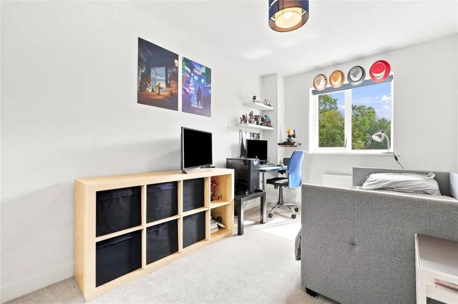 House Under Offer with 3 bedrooms in Stansted, CM24, photo 12