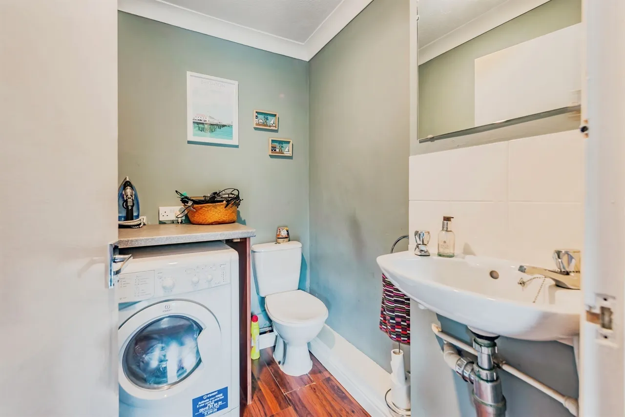 Strathmore Road, Ifield, RH11, photo 7