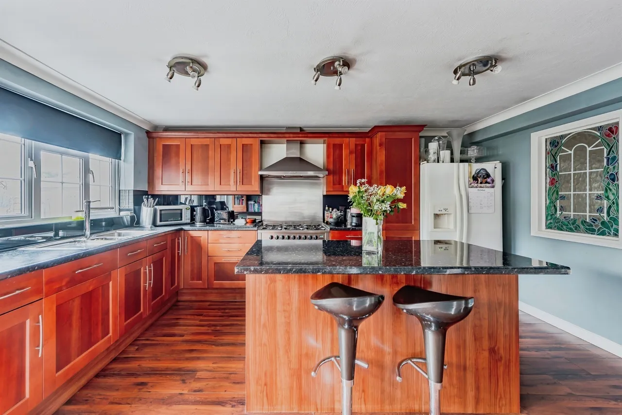 Strathmore Road, Ifield, RH11, photo 4