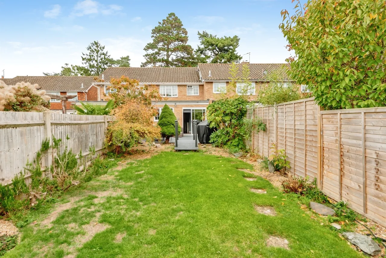 Strathmore Road, Ifield, RH11, photo 14